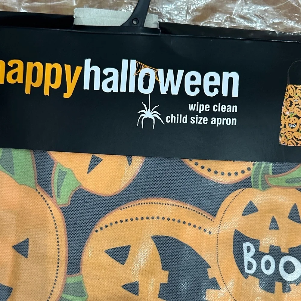 NEW Happy Halloween Wipe Clean Kids Child’s Size Pumpkin Apron